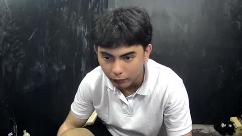 Snapshot of thehugecomeback chatting on 02-13-25, 12:57 Xerxis online show from 02-13-25, 12:57