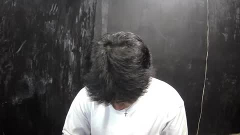 Snapshot of thehugecomeback chatting on 02-14-25, 08:42 Xerxis online show from 02-14-25, 08:42