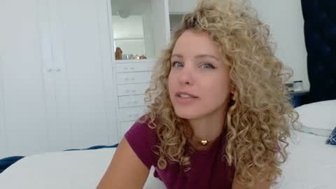 Lily Marie online show from 09-11-25, 06:19