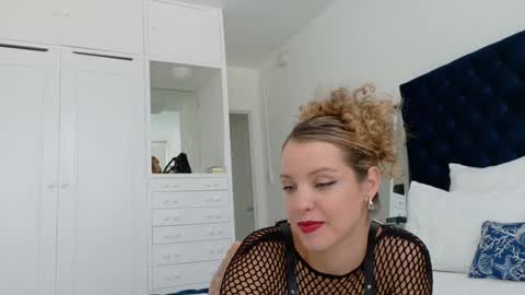 Lily Marie online show from 10-20-25, 07:58