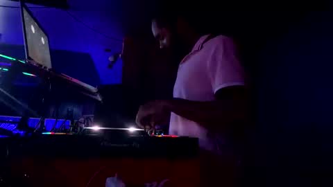 Alex876 online show from 09-19-25, 02:57