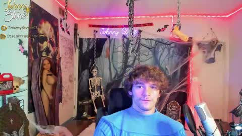 Snapshot of thejohnnystone chatting on 10-10-25, 12:20 Johnny Stone online show from 10-10-25, 12:20