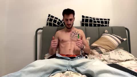 Snapshot of thejoker888 chatting on 11-17-25, 08:03 Master Joker online show from 11-17-25, 08:03