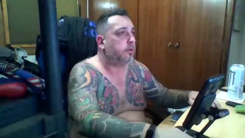 Snapshot of thekier chatting on 02-08-25, 01:00 thekier online show from 02-08-25, 01:00