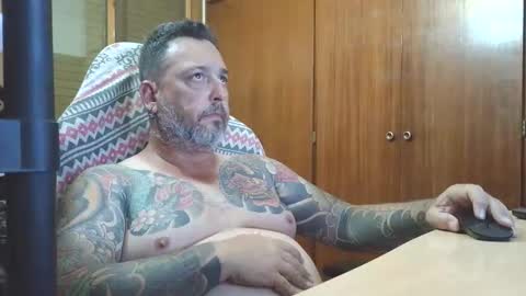 Snapshot of thekier chatting on 10-10-25, 09:14 thekier online show from 10-10-25, 09:14