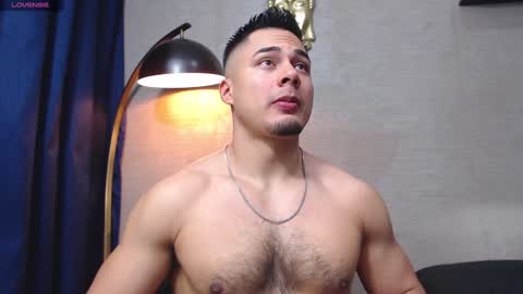Snapshot of thekingerick chatting on 12-19-24, 02:23 thekingerick online show from 12-19-24, 02:23