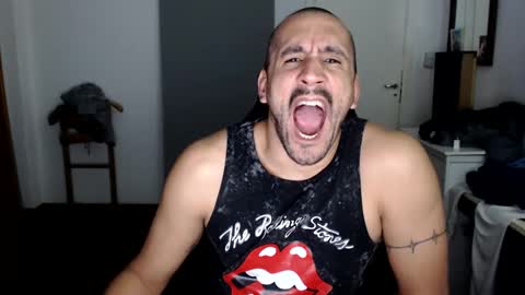 Snapshot of thekingofpains chatting on 09-17-25, 03:19 KINGOFPAINS online show from 09-17-25, 03:19