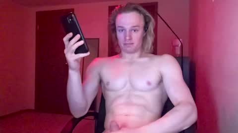 Snapshot of thelevimeyers chatting on 03-11-25, 01:16 thelevimeyers online show from 03-11-25, 01:16