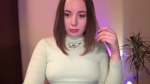 Snapshot of thelexy chatting on 01-05-25, 02:38 Alexa online show from 01-05-25, 02:38