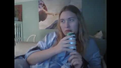 Little Bambii online show from 12-19-25, 01:34