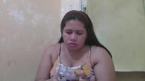 Snapshot of thelma794100 chatting on 10-10-25, 12:15 thelma794100 online show from 10-10-25, 12:15