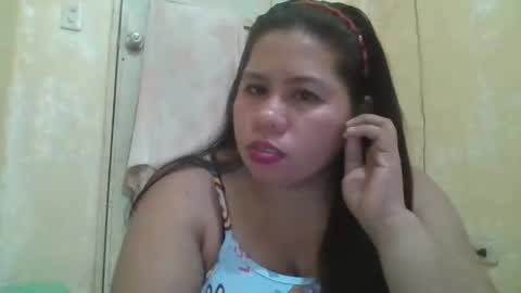 Snapshot of thelma794100 chatting on 10-15-25, 10:48 thelma794100 online show from 10-15-25, 10:48