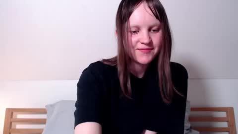 Snapshot of themadnessofyouth chatting on 03-06-25, 06:16 Maddi... online show from 03-06-25, 06:16