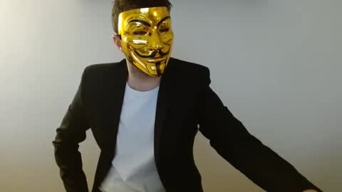 Snapshot of themaskedlondoner chatting on 02-02-26, 01:21 The Masked Londoner online show from 02-02-26, 01:21