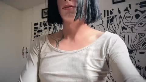 Lucy Lucy online show from 12-15-25, 07:40