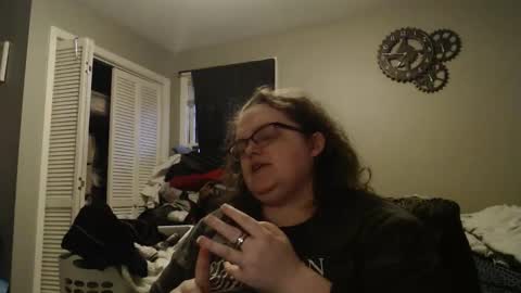 Snapshot of themistyprice chatting on 12-15-25, 12:42 MistyPrice online show from 12-15-25, 12:42