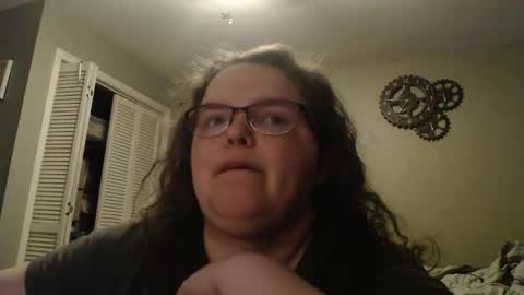 Snapshot of themistyprice chatting on 12-16-25, 12:32 MistyPrice online show from 12-16-25, 12:32