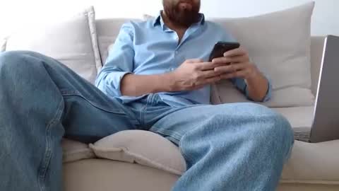 TheMonarchGoat online show from 01-11-26, 09:47