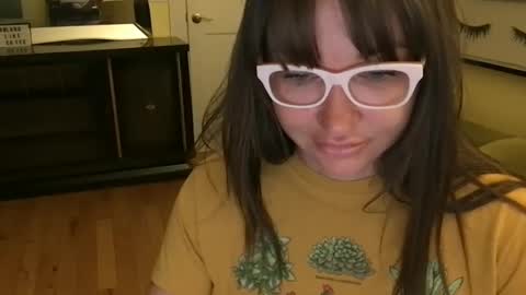 Snapshot of themrsnelson chatting on 09-13-25, 08:25 Cach Nelson online show from 09-13-25, 08:25