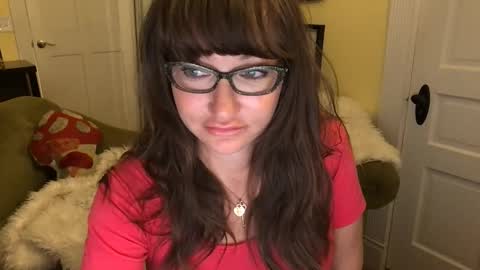 Snapshot of themrsnelson chatting on 11-12-25, 07:42 Cach Nelson online show from 11-12-25, 07:42