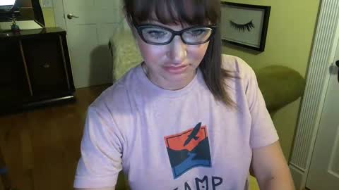 Snapshot of themrsnelson chatting on 11-23-25, 07:52 Cach Nelson online show from 11-23-25, 07:52