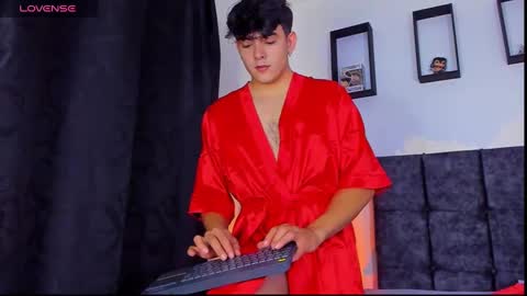 Snapshot of theo_nox chatting on 10-18-25, 11:55 theo_nox online show from 10-18-25, 11:55