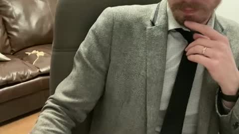 Snapshot of theotherfrancobro chatting on 03-31-26, 01:18 BuellerBueller online show from 03-31-26, 01:18