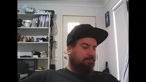 Snapshot of theozbeardguy chatting on 02-13-25, 02:34 aussiebeard online show from 02-13-25, 02:34