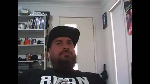 Snapshot of theozbeardguy chatting on 03-10-25, 02:06 aussiebeard online show from 03-10-25, 02:06