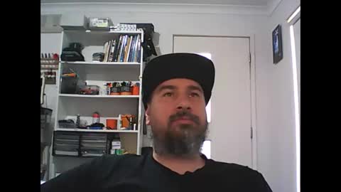 Snapshot of theozbeardguy chatting on 10-14-25, 04:02 aussiebeard online show from 10-14-25, 04:02