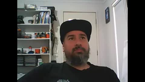 Snapshot of theozbeardguy chatting on 10-15-25, 02:01 aussiebeard online show from 10-15-25, 02:01