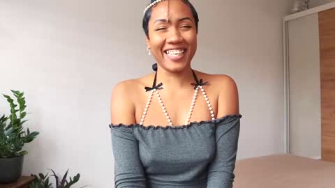 YAYA  online show from 02-04-25, 12:11