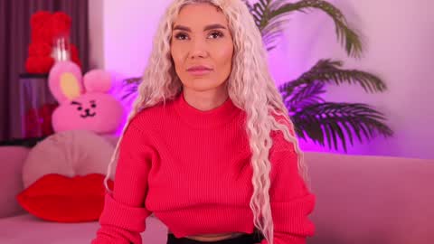 Snapshot of therealfallingangel chatting on 12-28-24, 03:04 Deea online show from 12-28-24, 03:04