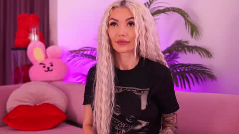 Snapshot of therealfallingangel chatting on 01-02-25, 02:46 Deea online show from 01-02-25, 02:46