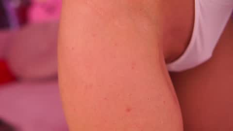 Snapshot of therealfallingangel chatting on 02-06-25, 10:21 Deea online show from 02-06-25, 10:21