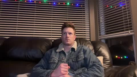 Snapshot of therealveggieboy chatting on 12-16-24, 07:04 Pookie online show from 12-16-24, 07:04