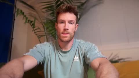 Snapshot of therealveggieboy chatting on 11-08-25, 12:33 Pookie online show from 11-08-25, 12:33