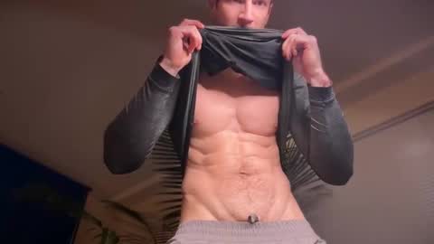 Snapshot of therealveggieboy chatting on 11-19-25, 12:43 Pookie online show from 11-19-25, 12:43