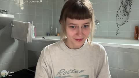 LISA                                            online show from 02-05-26, 01:38