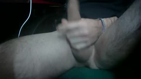 Snapshot of thesixpack_ chatting on 12-06-24, 07:12 thesixpack_ online show from 12-06-24, 07:12