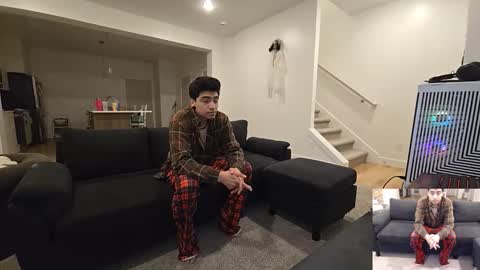 Snapshot of theslutcouple98 chatting on 10-21-25, 05:19 theslutcouple98 online show from 10-21-25, 05:19