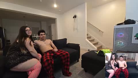 Snapshot of theslutcouple98 chatting on 10-23-25, 05:12 theslutcouple98 online show from 10-23-25, 05:12