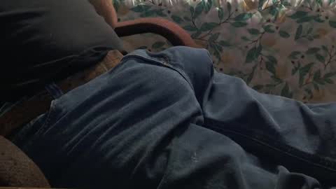 Snapshot of thetnguy chatting on 10-07-25, 12:52 thetnguy online show from 10-07-25, 12:52