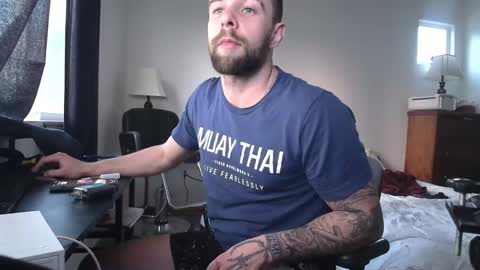 Snapshot of theufcfan_8181 chatting on 01-23-25, 01:08 troy online show from 01-23-25, 01:08