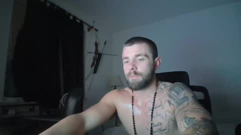 Snapshot of theufcfan_8181 chatting on 11-16-25, 06:08 troy online show from 11-16-25, 06:08