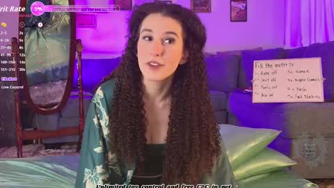 Snapshot of thewillownest chatting on 10-24-25, 05:09 thewillownest online show from 10-24-25, 05:09