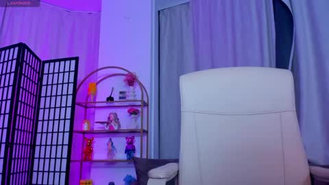 Liz online show from 12-13-24, 08:37