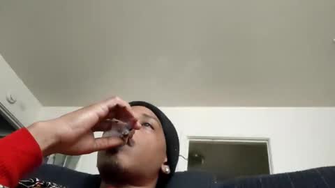 Snapshot of they2freaky chatting on 11-17-25, 02:39 they2freaky online show from 11-17-25, 02:39