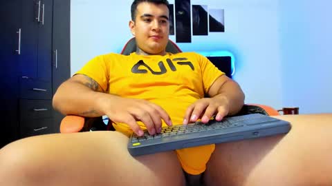 Thiago online show from 10-01-25, 03:23