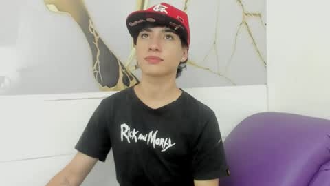 Snapshot of thiago_divine_anki chatting on 10-16-25, 10:00 thiago_divine_anki online show from 10-16-25, 10:00